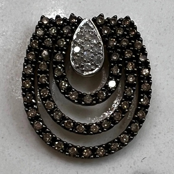 Jewelry - Diamond Solid Gold Pendant